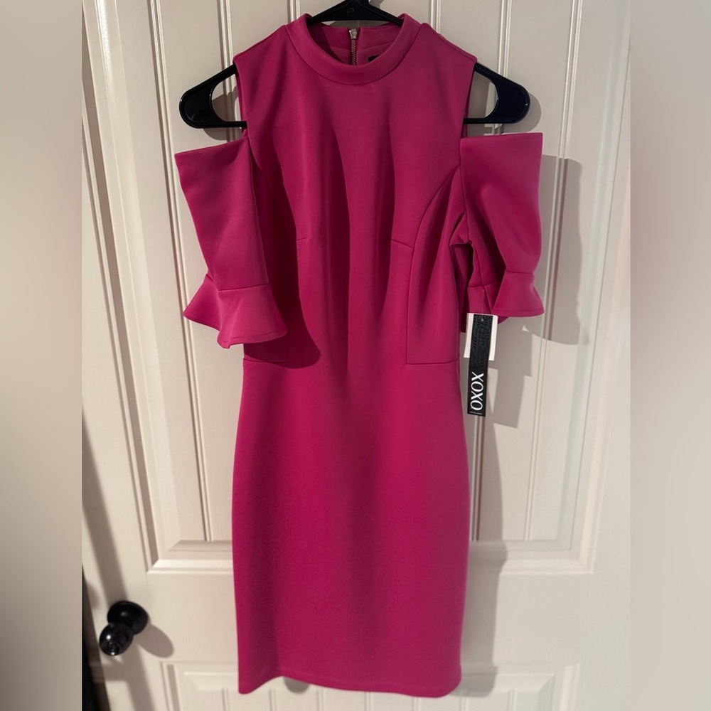NEW w TAGS 🏷️  XOXO Hot Pink Off-the-Shoulder Sheath Dress (Small) - Picture 4 of 13